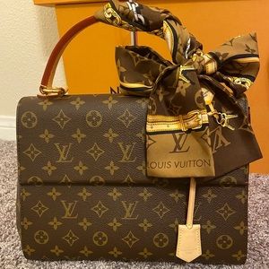 ❌SOLD❌100% authentic Louis Vuitton  Cluny Mm